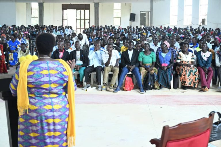 54bb42fc6f7245af933e394128eb502d